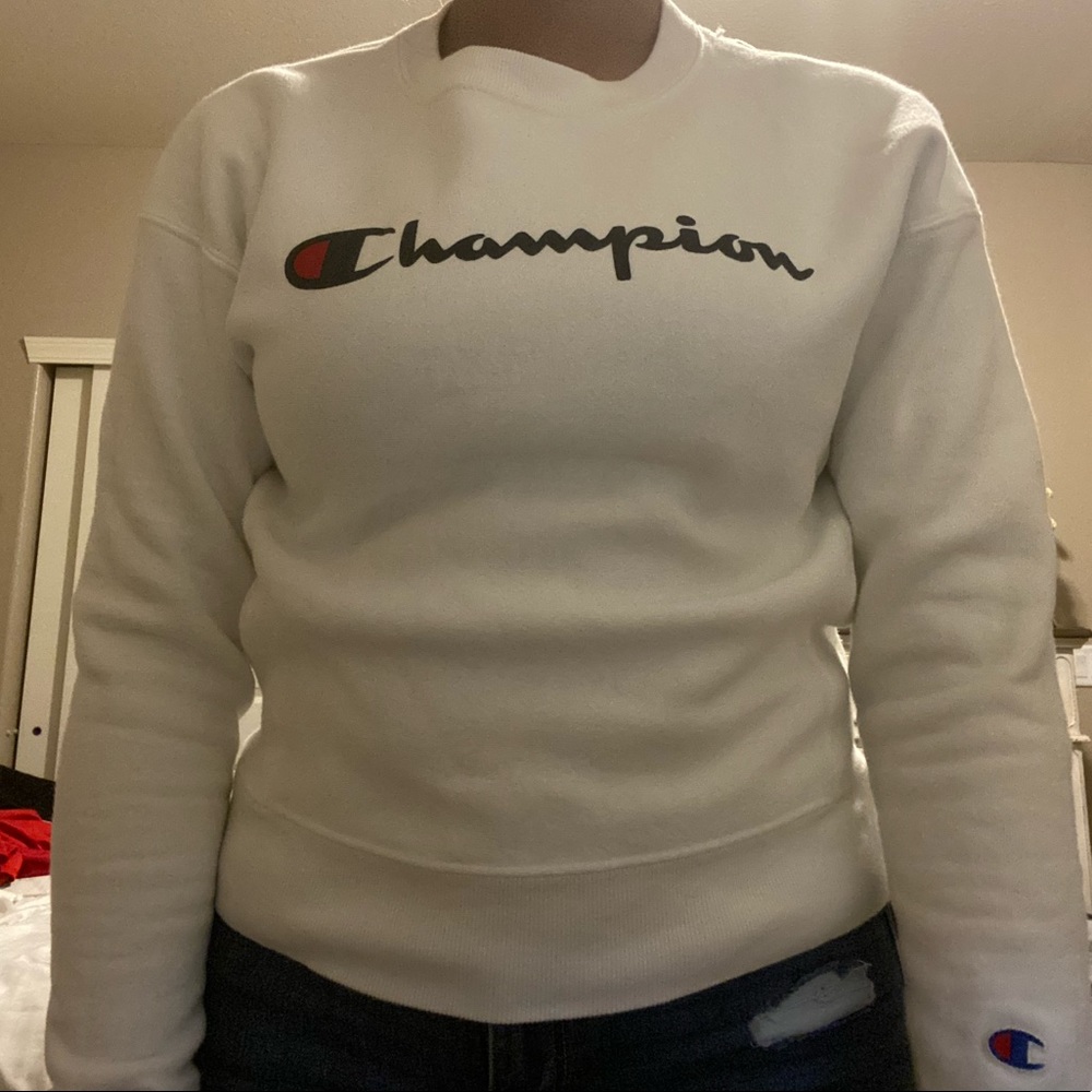 white champion sweatshirt